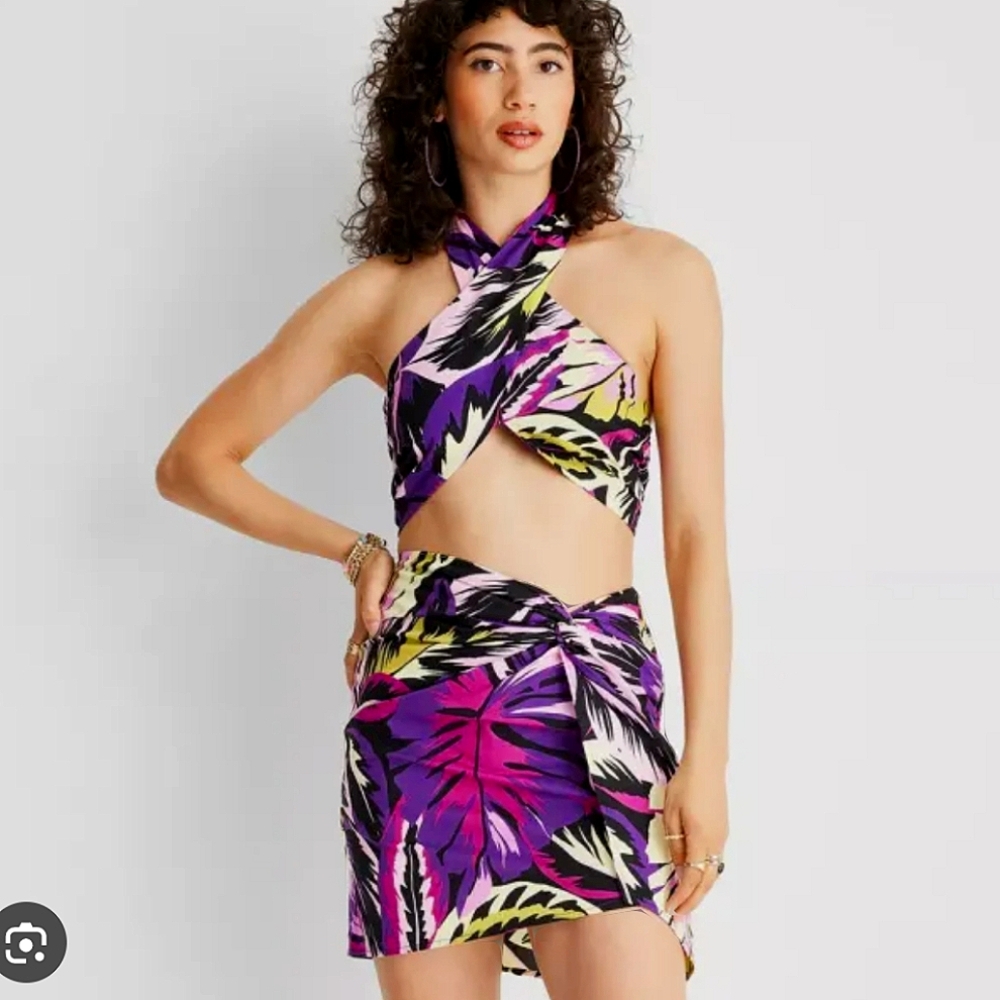 Future Collective x Alani Noelle Botanical Wrap Skirt & Halter Tiny Top Sz XS/6